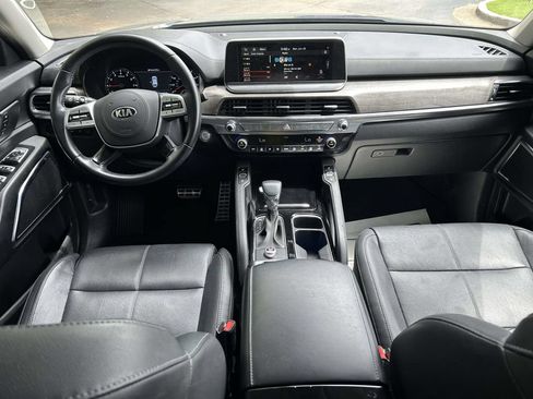 Used 2021 Kia Telluride SX w/ Towing Package FWD image 11