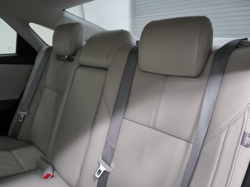 Used 2014 Toyota Avalon XLE Premium FWD image 12
