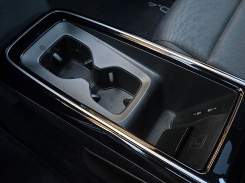 Certified 2023 Volkswagen ID.4 S RWD image 19