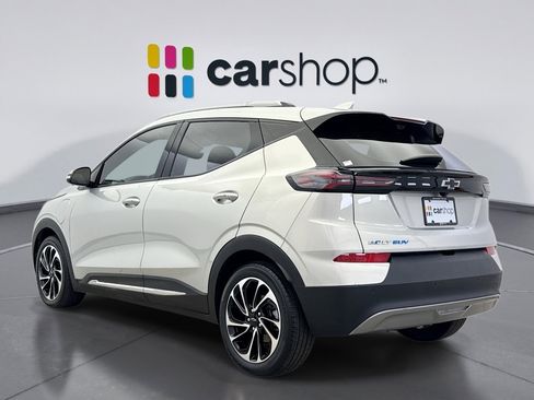 Used 2023 Chevrolet Bolt EUV Premier image 3