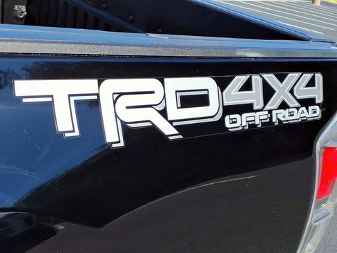 Certified 2023 Toyota Tacoma TRD Off-Road image 10