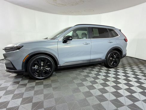 Used 2023 Honda CR-V Sport Touring image 2