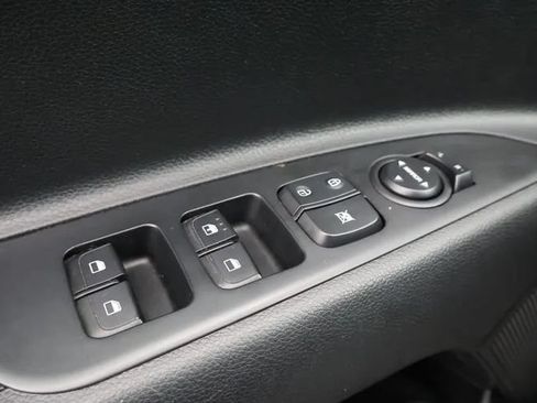 Used 2023 Kia Rio S FWD image 20