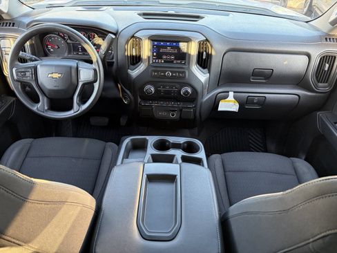 Certified 2022 Chevrolet Silverado 1500 Custom RWD image 16