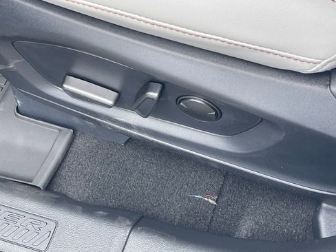 New 2026 Ford Explorer Active AWD/4WD image 8