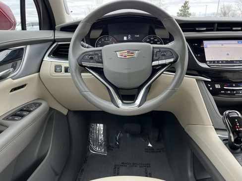 Certified 2024 Cadillac XT6 Premium Luxury image 14
