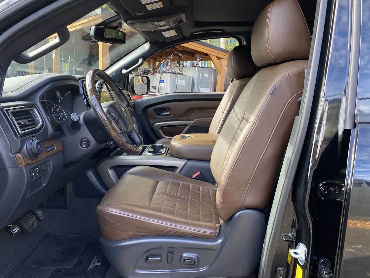 Used 2021 Nissan Titan Platinum Reserve w/ Moonroof Package AWD/4WD image 13