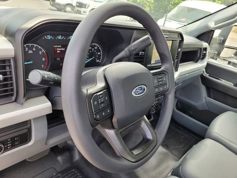 New 2026 Ford F250 XL w/ XL Chrome Package RWD image 11