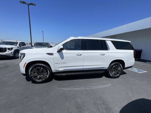 New 2026 GMC Yukon XL Elevation RWD image 7