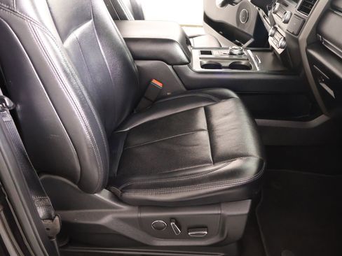 Used 2019 Ford Expedition Max XLT w/ Equipment Group 202A image 15