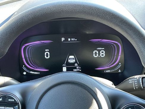 Used 2025 Kia Soul LX w/ LX Technology Package image 38