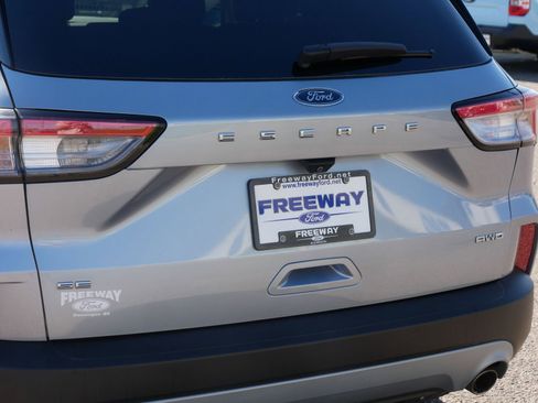 Certified 2022 Ford Escape SE AWD/4WD image 12