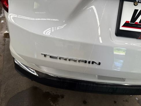 Used 2023 GMC Terrain AT4 w/ Tech Package AWD/4WD image 17