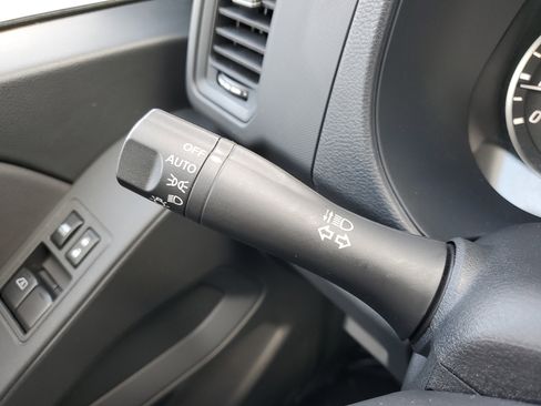 Certified 2024 Nissan Frontier S image 15