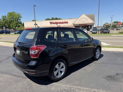 Used 2015 Subaru Forester 2.5i AWD/4WD image 6