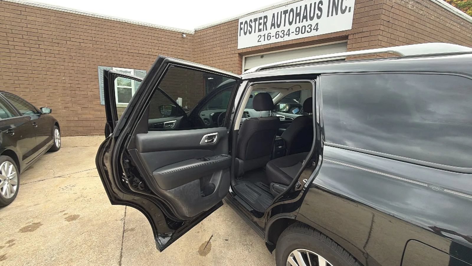 Used 2020 Nissan Pathfinder S AWD/4WD image 12