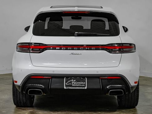Used 2024 Porsche Macan AWD/4WD image 9