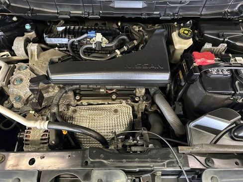 Used 2017 Nissan Rogue SL w/ SL Premium Package image 42