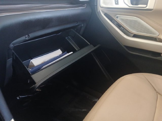 Used 2023 Ford Explorer Limited w/ Limited Technology Package RWD image 26