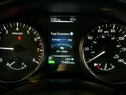 Used 2017 Nissan Rogue S image 15