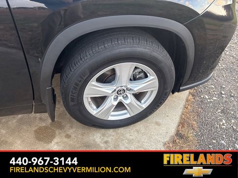 Used 2023 Toyota Highlander L image 49
