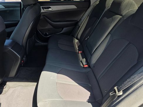 Used 2018 Hyundai Sonata SE FWD image 15