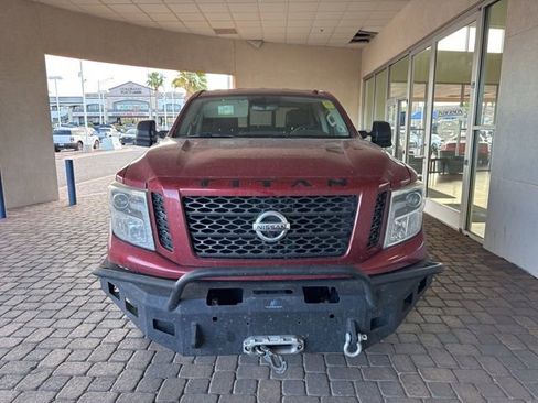 Used 2019 Nissan Titan PRO-4X w/ Pro-4x Convenience Package image 7