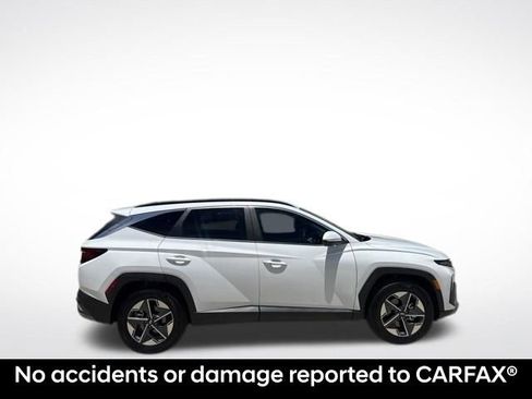 Used 2026 Hyundai Tucson SEL FWD image 2