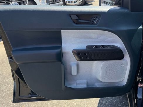 Certified 2025 Ford Maverick XLT FWD image 13