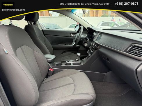 Used 2018 Kia Optima LX image 16