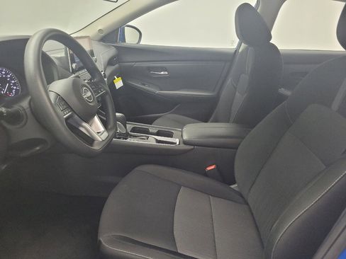 Used 2025 Nissan Sentra SV image 17