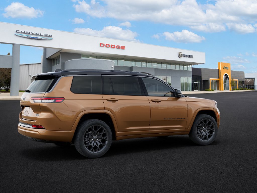 New 2027 Jeep Grand Cherokee L Summit AWD/4WD image 4