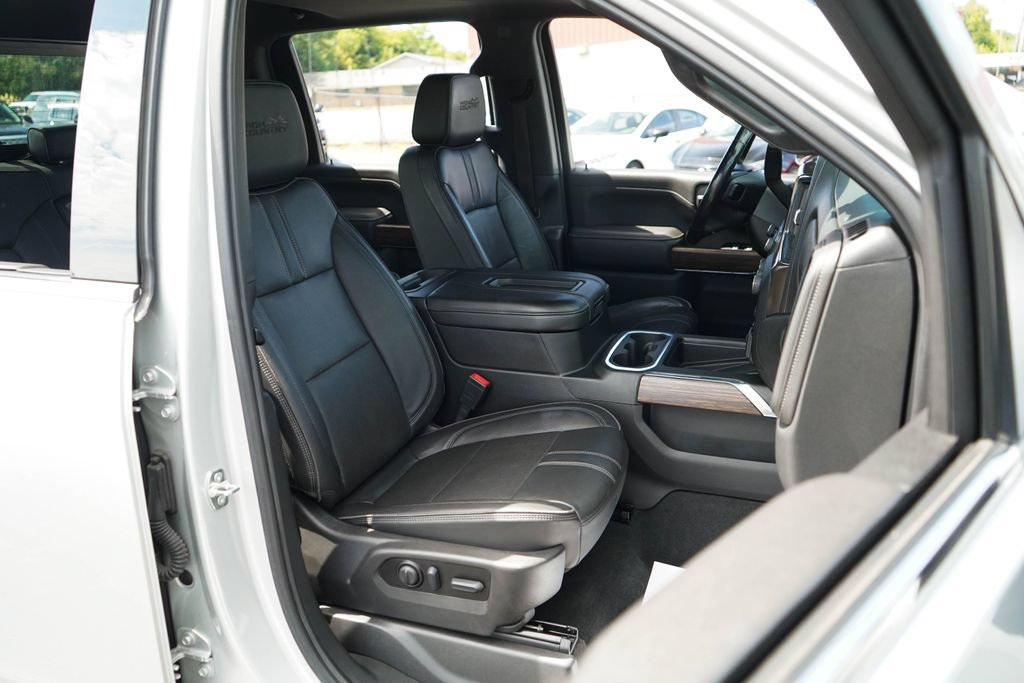 Used 2022 Chevrolet Silverado 2500 High Country w/ Z71 Off-Road Package AWD/4WD image 13