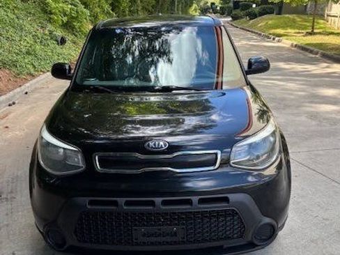 Used 2015 Kia Soul + FWD image 16