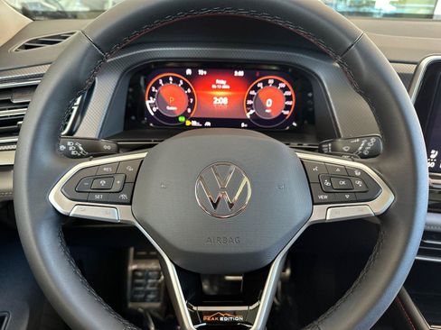 New 2026 Volkswagen Atlas Peak Edition AWD/4WD image 23