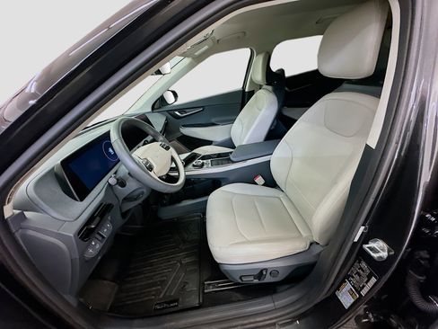 Used 2024 Kia EV6 Wind w/ Wind Technology Package AWD/4WD image 13