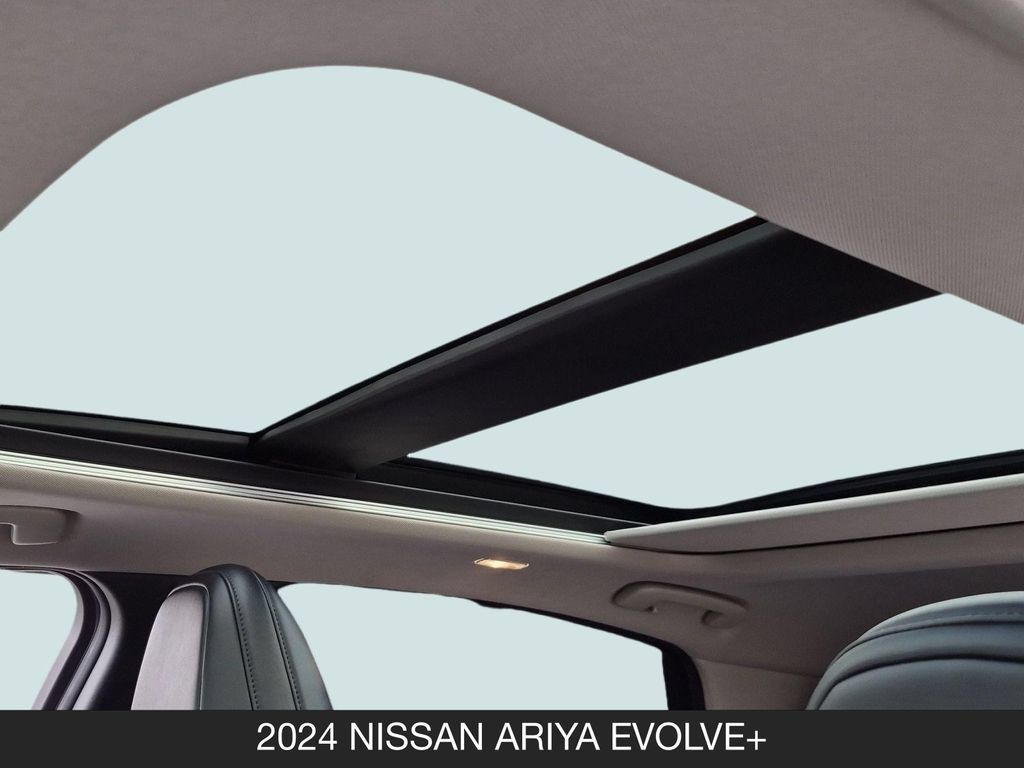 Used 2024 Nissan Ariya AWD image 16