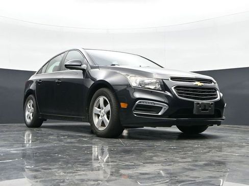 Used 2016 Chevrolet Cruze LT FWD image 17
