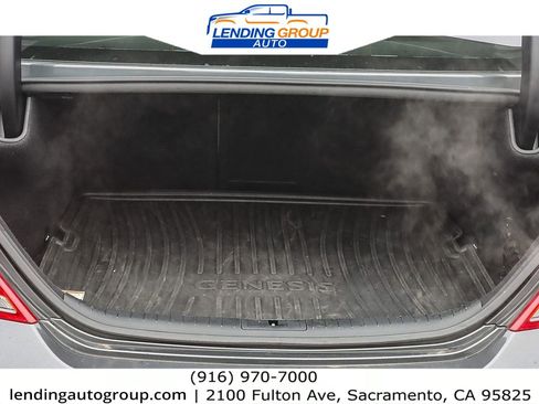 Used 2020 Genesis G70 2.0T image 25