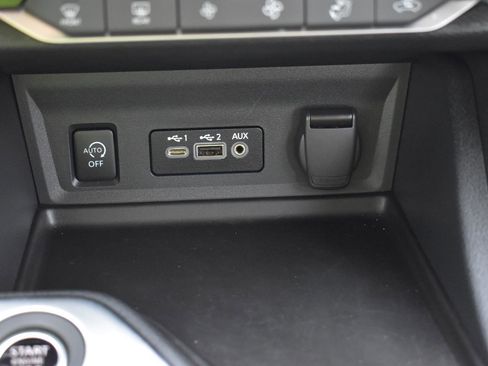 Certified 2025 Nissan Sentra SV w/ All-Weather Package FWD image 37