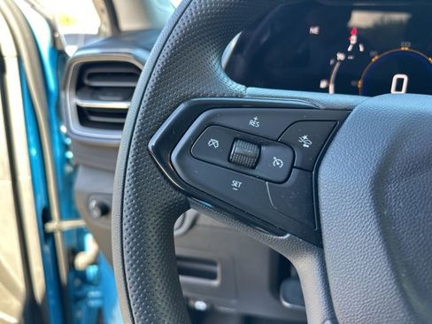 Used 2025 Chevrolet TrailBlazer LT image 16