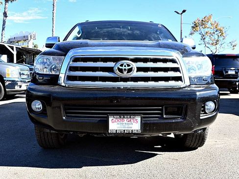 Used 2013 Toyota Sequoia Platinum AWD/4WD image 2