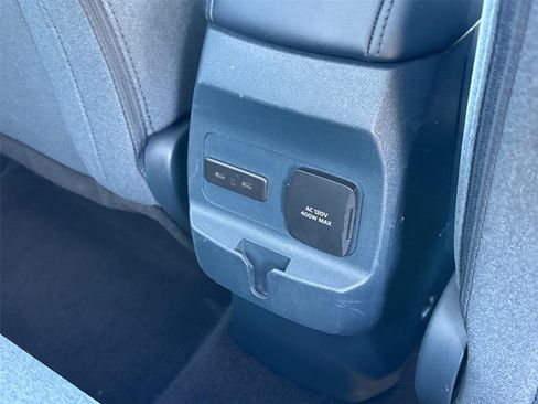 Certified 2025 Ford Maverick XLT w/ XLT Luxury Package FWD image 18