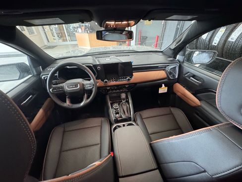 New 2026 GMC Canyon AT4 w/ Technology Plus Package image 12