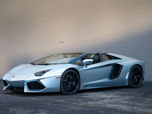 Used 2013 Lamborghini Aventador LP 700-4 image 6