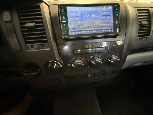 Used 2010 Toyota Tundra 2WD Double Cab w/ Tow Pkg image 17