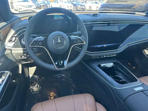 New 2026 Mercedes-Benz E 350 4MATIC Sedan image 25