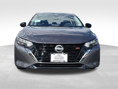 Used 2025 Nissan Sentra SR w/ SR Premium Package image 6