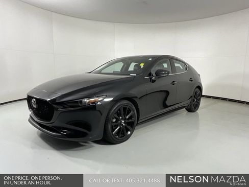 Used 2022 MAZDA MAZDA3 s image 4