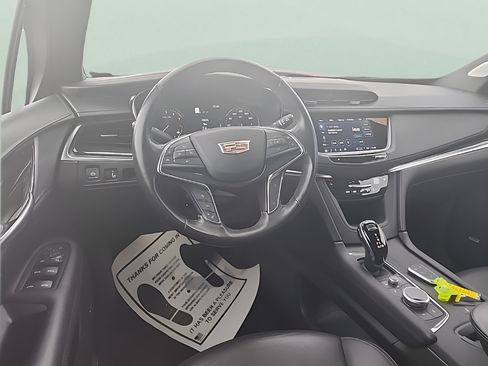 Used 2022 Cadillac XT5 Premium Luxury AWD/4WD image 10